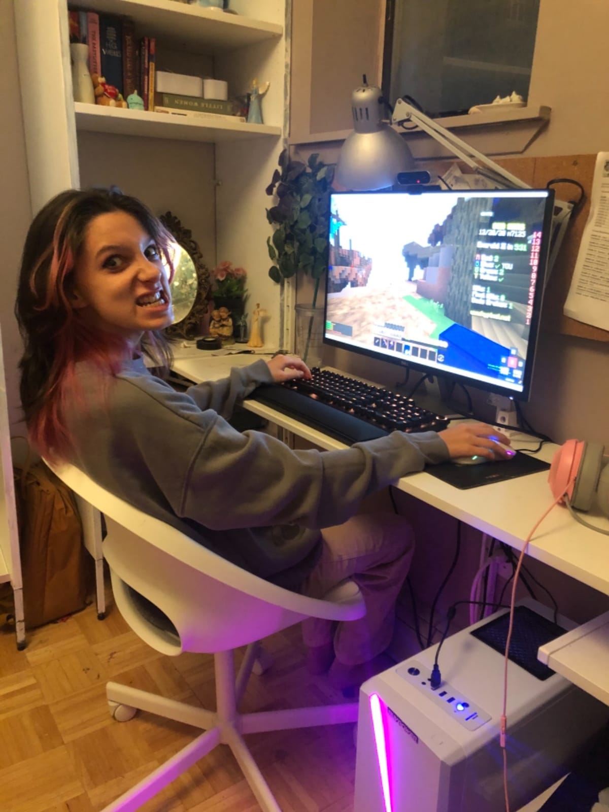Dell S2721Q 27 Inch 4K UHD, IPS Ultra-Thin Bezel Monitor, AMD FreeSync, HDMI, DisplayPort, VESA Certified, Silver customer photo 2