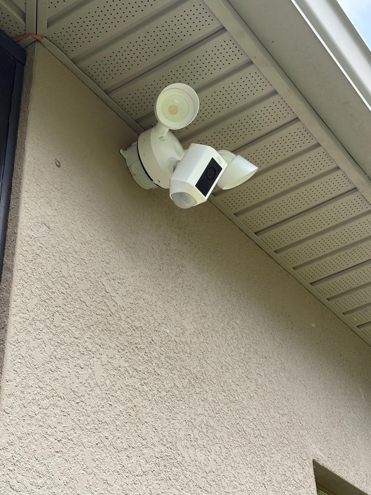 Ring Floodlight Cam Wired Plus, Outdoor home or business security with motion-activated 1080p HD video and floodlights, Black customer photo 2