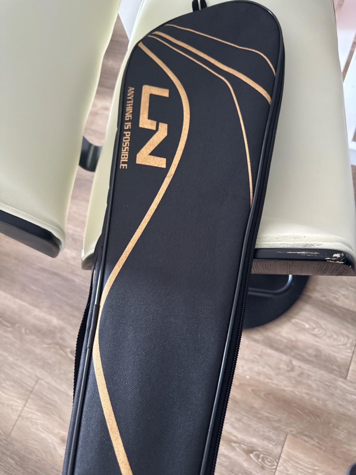 Li-Ning Badminton Racket G-Force 3600 Superlite Carbon Fibre Strung (Dark Grey, Gold, G4 - 4 1/2 inches) customer photo 1