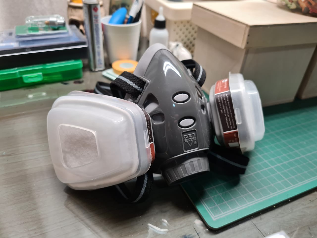 Reusable Half Face Cover Set, Half Face Respirаtor, Personal Protective Equipment Filter for Painting, Decorating Carpentry, Welding, Metal Cutting, Same Scene as 6000 6200 7000 FF-400 (Medium) customer photo 1