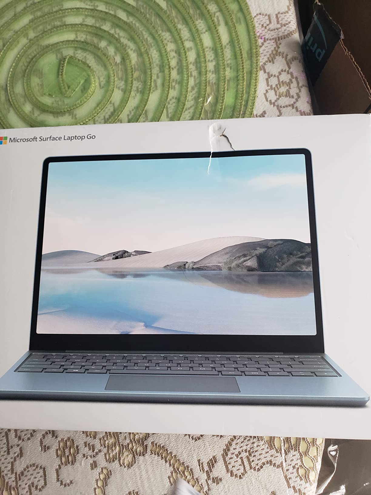 Microsoft Surface Laptop Go - 12.4