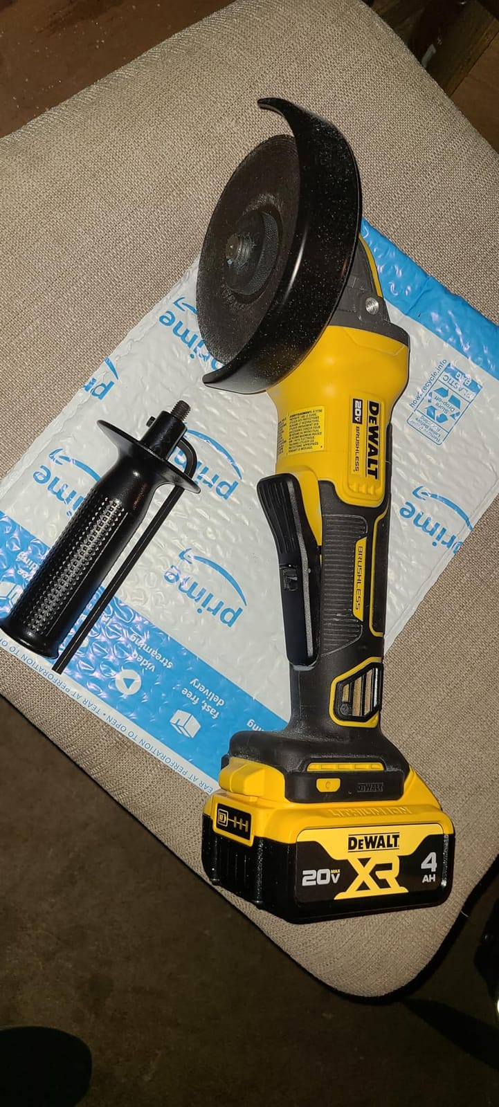 DEWALT FLEXVOLT ADVANTAGE 20V MAX* Angle Grinder, Paddle Switch, 4-1/2-Inch to 5-Inch, Tool Only (DCG416B) customer photo 1