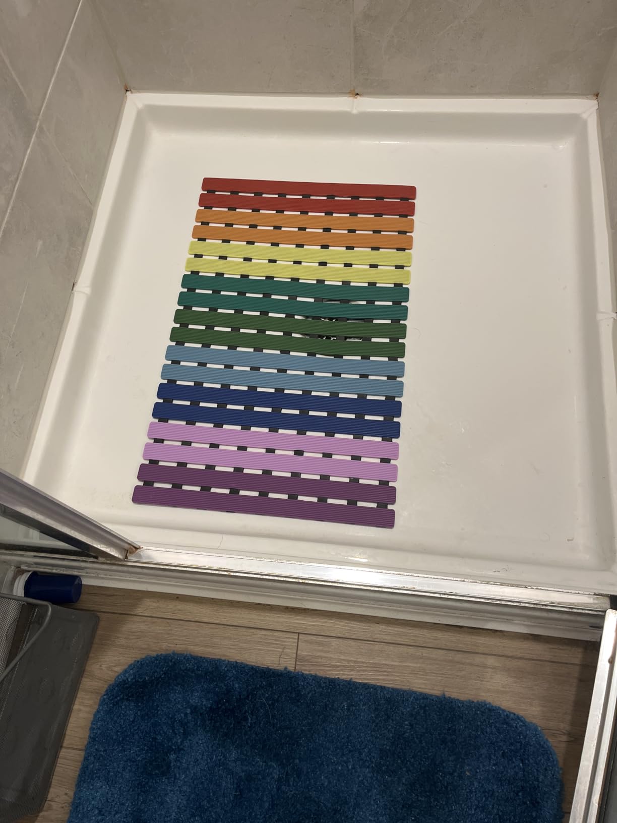 Non Slip Bathtub Mat Double-Layered Shower Floor Mat EZ-Dry Construction, Non-Toxic, BPA Free customer photo 1