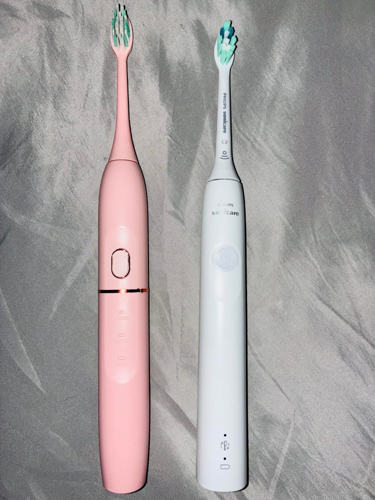kingheroes Electric Toothbrush Set, Comes with 8 Brush Heads & Travel Case,4 Modes with 2 Minutes Built in Smart Timer, One Charge for 60 Days, 42000 VPM Motor (Black) customer photo 1