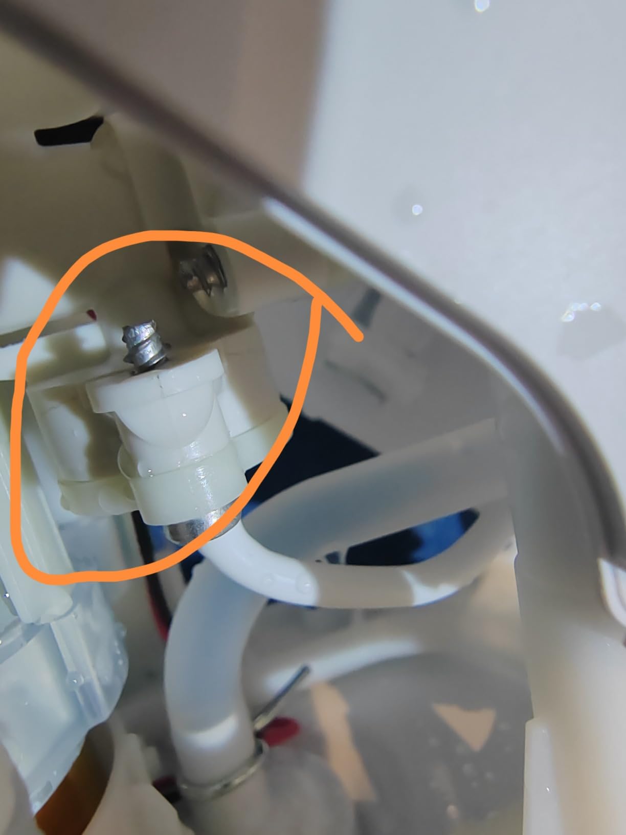 Philips Sonicare Countertop Power Flosser & Toothbrush System 7000, White | 270% More Effective for Healthier Gums, Quad-Stream Technology, 4 Flossing Modes, App Connected, HX3921/40 customer photo 2