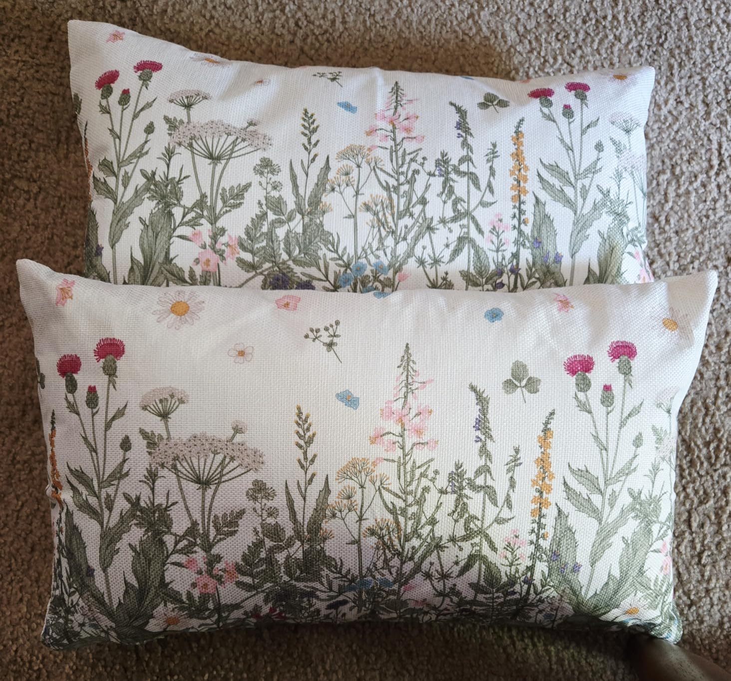 MIULEE Pack of 2 18x18 Inch Outdoor Pillow Inserts customer photo 2
