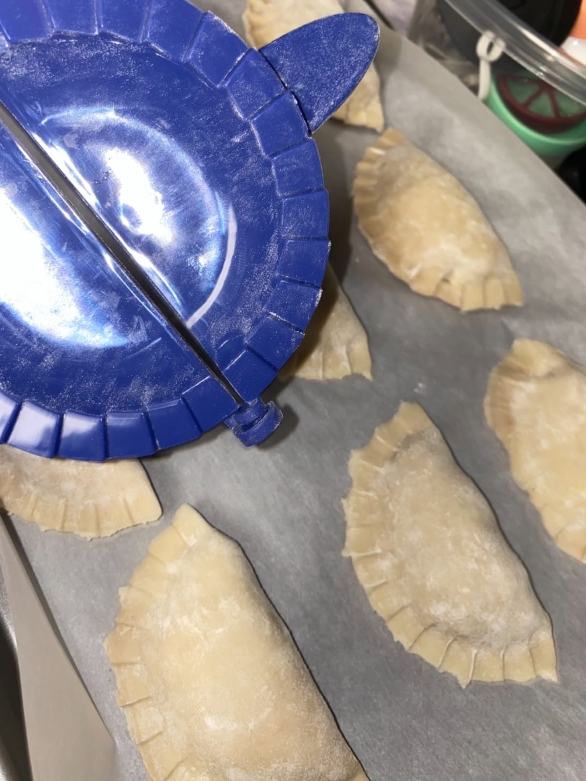 BTaT- Dough Press Set, 3 Pack, Dumpling, Empanada, Pastry & Turnover Press | Hand Pie Maker, Meat Pie Cutter for Baking Cooking & Kitchen Use customer photo 2
