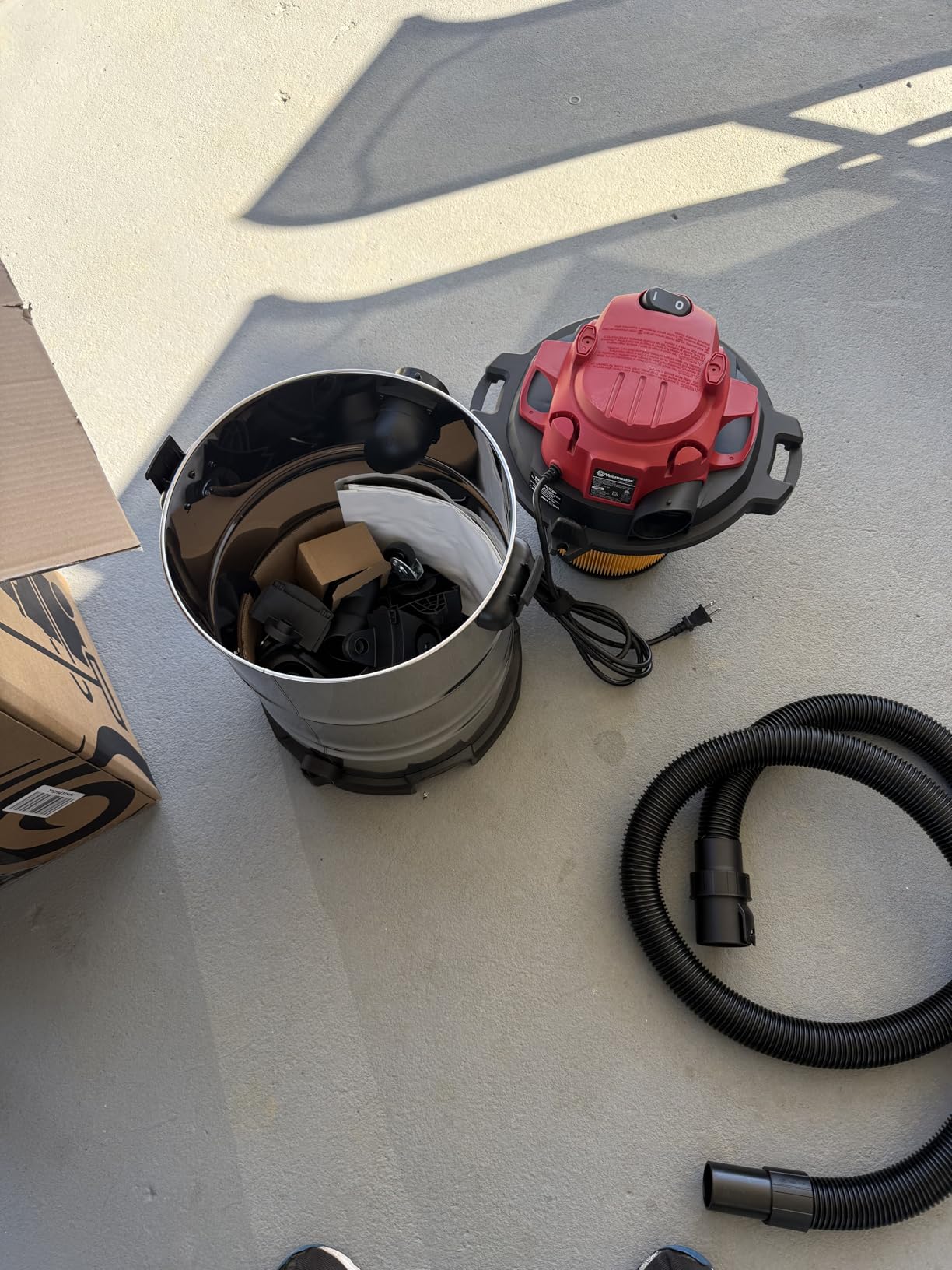 Vacmaster VOC508S 1101 5-Gal 4 Peak HP Stainless Steel Wet/Dry Vac Red customer photo 1