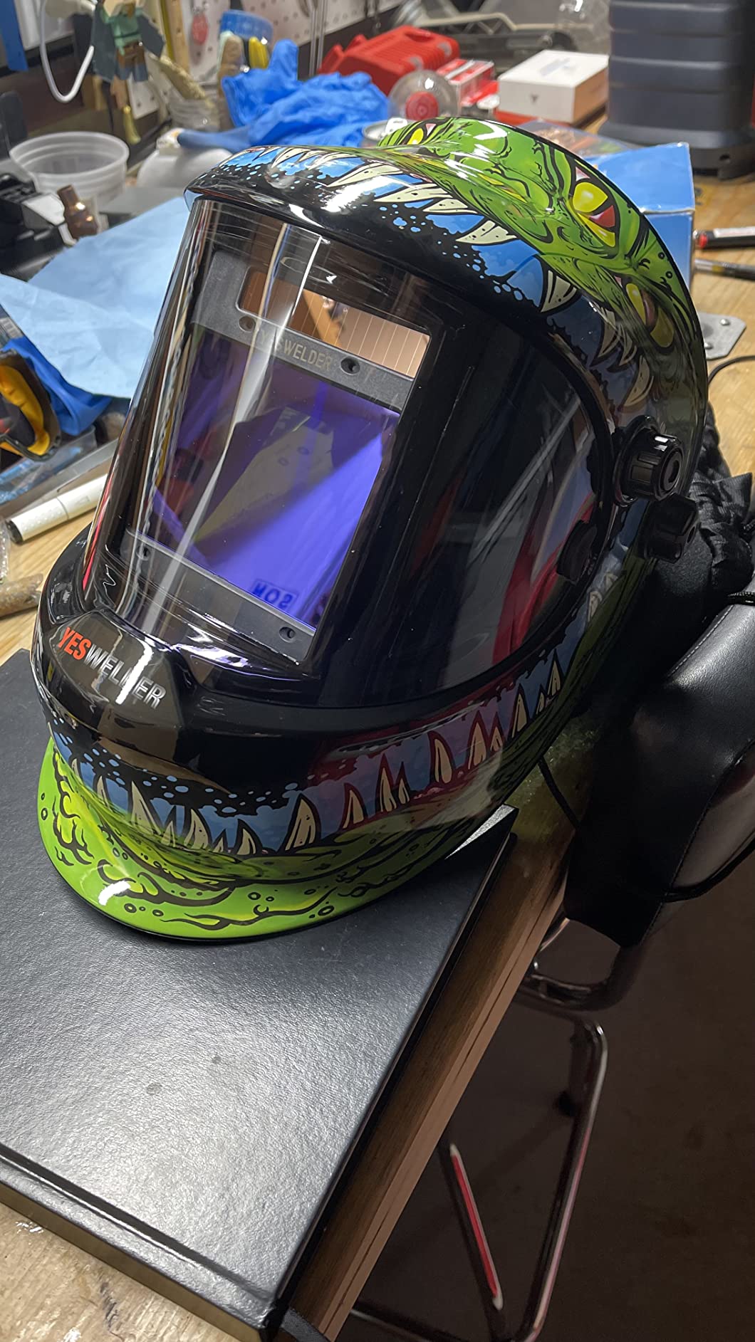 YESWELDER Auto Darkening Welding Helmet with SIDE VIEW, 180° Panoramic View, 1/1/1/1 True Color Solar Powered Welder Hood, Wide Shade 3/5-9/9-13 Welder Mask for TIG MIG ARC CUT and GRIND, LYG-Q800D customer photo 1