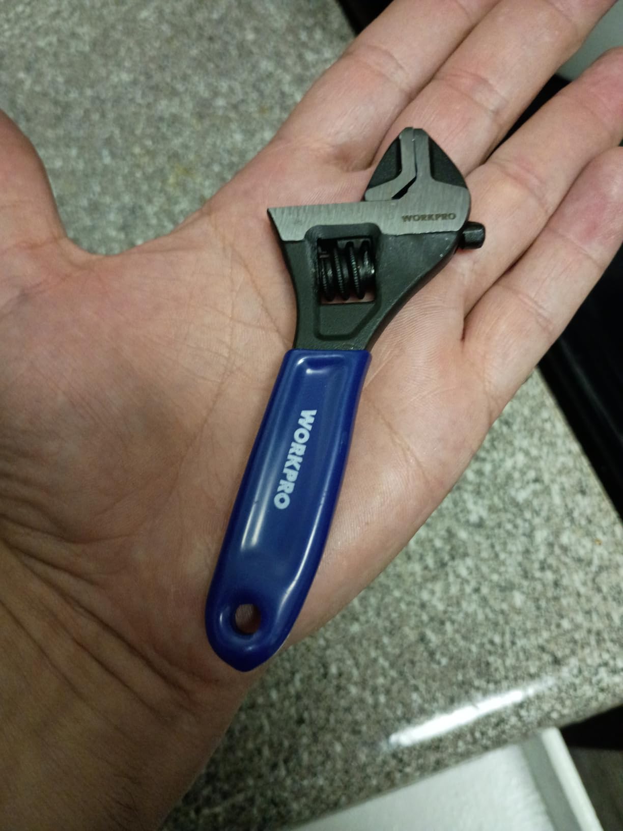 WORKPRO 2-Piece Adjustable Wrench Set, 6-Inch & 10-Inch Wide Jaw Wrenches customer photo 2
