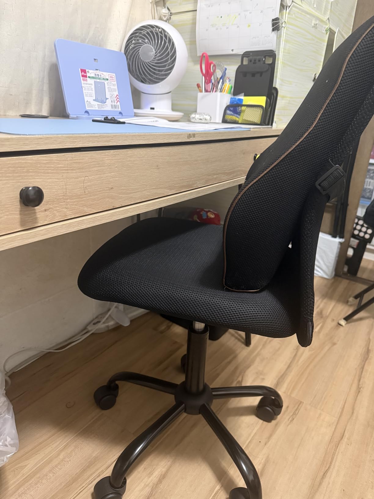 FDW Office Chair | Black | with Lumbar Support, Adjustable Height | Ergonomic Armrests, 360 Swivel Base & Smooth Casters | Computer Chair for Office, Home, Conference Rooms | Pack of 1 customer photo 2