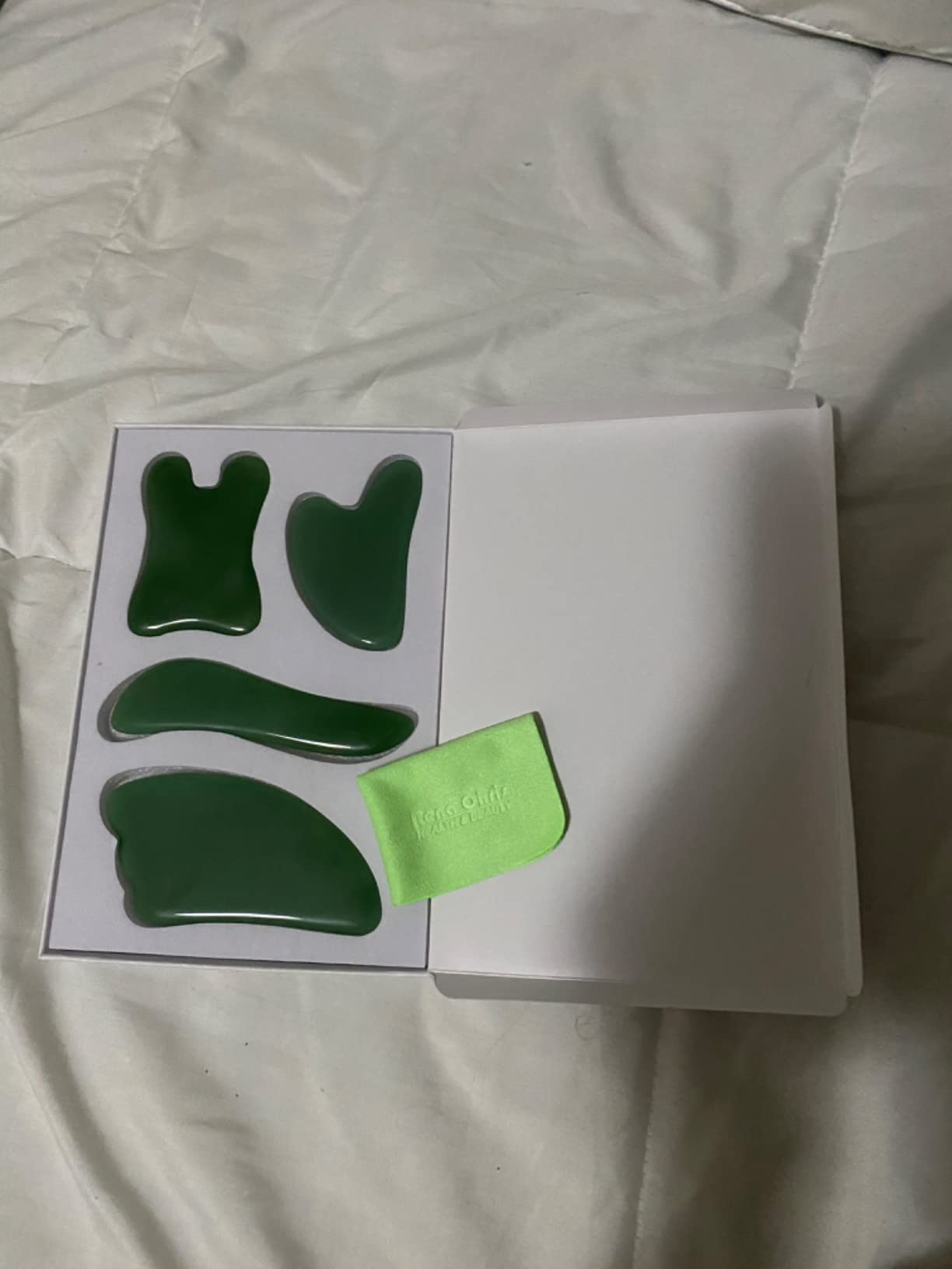 Rena Chris Guasha Massage Tool, 4 pcs Gua Sha Facial Tool, Guasha Board for SPA Acupuncture Therapy Trigger Point Treatment, Gua Sha Scraping Massage Tool (Green) customer photo 1