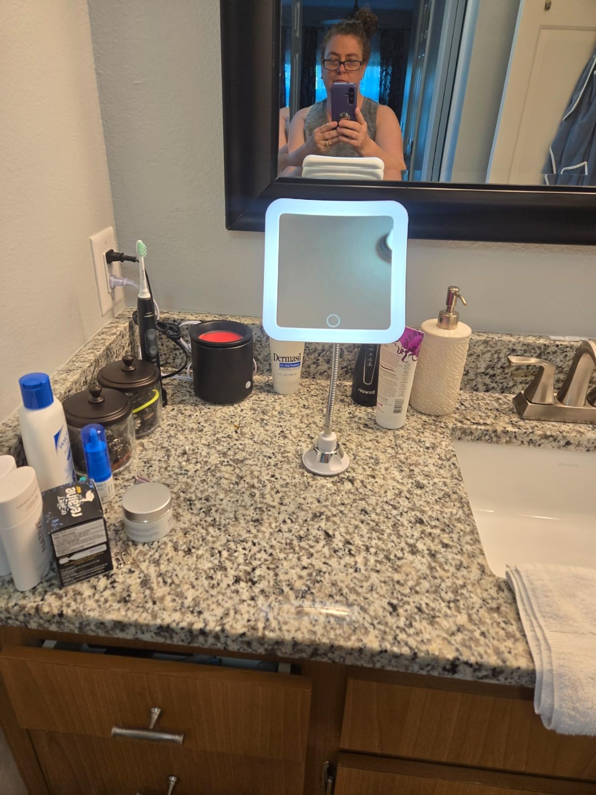 Fancii Rechargeable 10x Magnifying Mirror with 3 LED Light Settings, Dimmable Touch Light, Cordless, Locking Suction Mount, Lighted Mirror for Bathroom or Travel, Mira 2 (White) customer photo 2