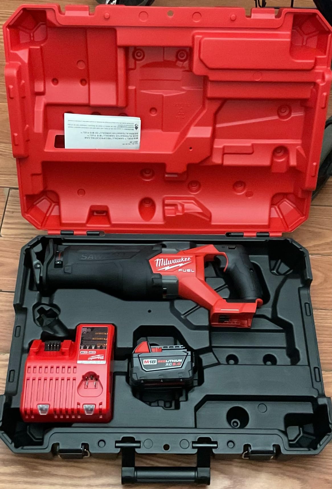 Milwaukee 2821-22 18V Li-Ion Brushless Cordless SAWZALL Reciprocating Saw Kit customer photo 2