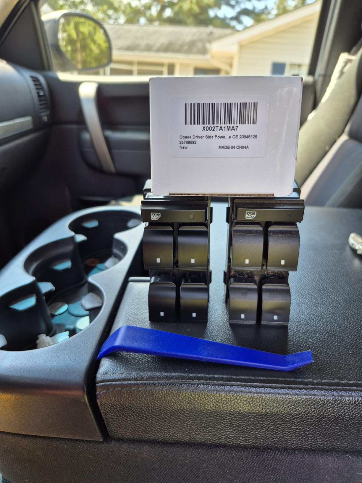 Obaee Driver Side Power Master Window Switch, Compatible with Chevy Silverado/Chevrolet Traverse/HHR/2007-2013 GMC Sierra/Yukon/Buick Enclave Replace OE 20945129 25789692 customer photo 2