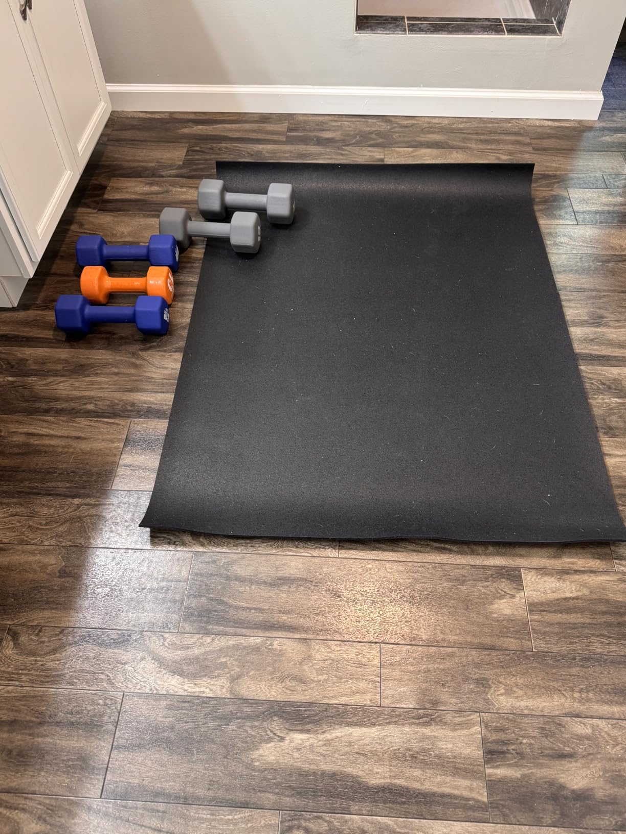 Rubber King Multi-Purpose Exercise Mat - 100% Recycled Thick Rubber Mat for Home Gym Flooring, Non-Slip, Low-Odor Durable Workout Mat for Indoor/Outdoor, Shoe-Friendly customer photo 2