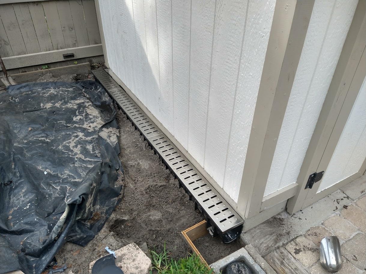 VEVOR Trench Drain System 3 Pack, Channel Drain with Metal Grate 5.9 x 5.1 in HDPE Drainage Trench, Black Plastic Garage Floor Waterway 3 x 39 in with 3 End Caps for Garden Driveway customer photo 1