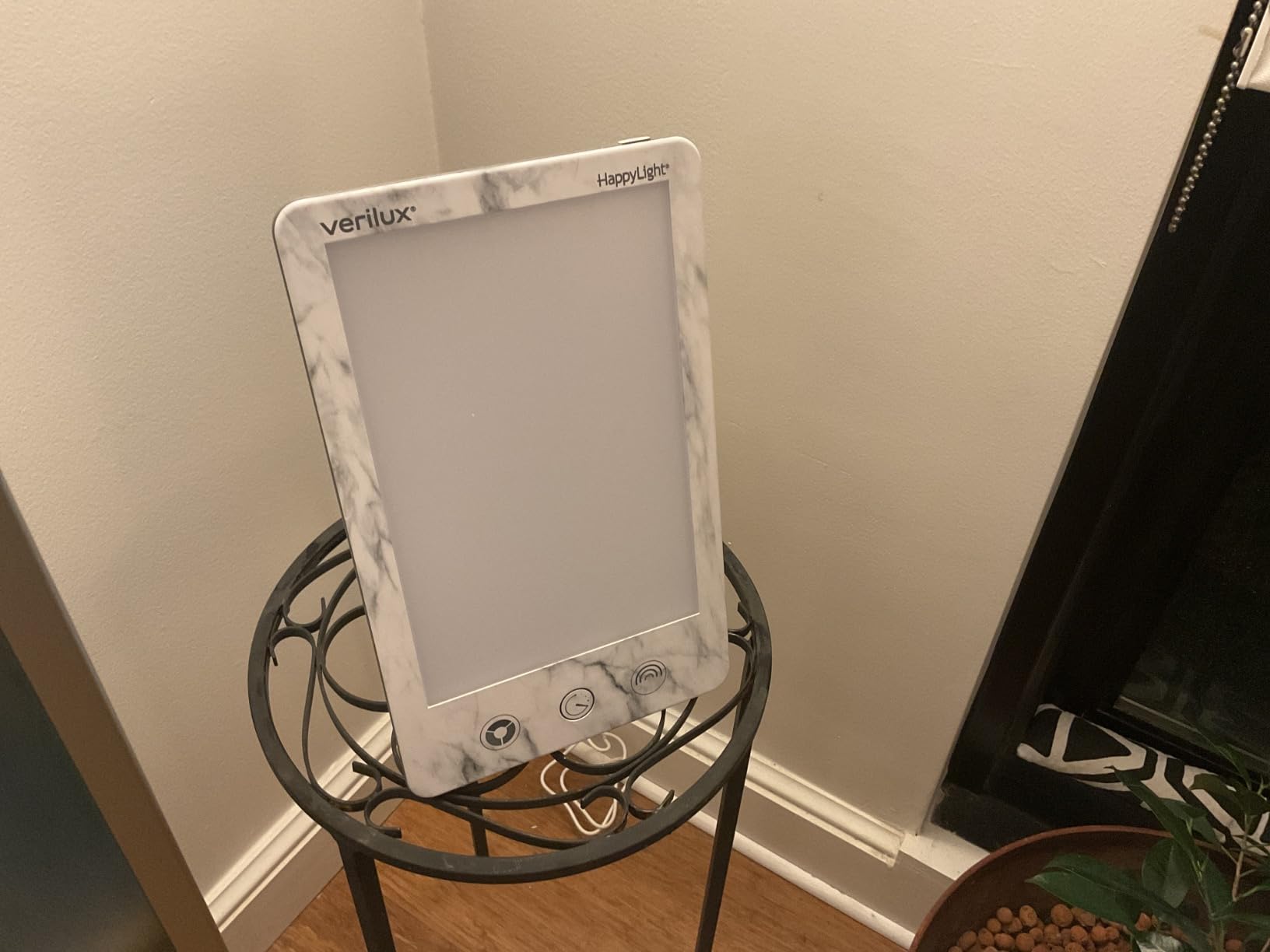 Verilux HappyLight Luxe Light Therapy Lamp, 10,000 Lux, UV-Free LED | Adjustable Brightness & Color with Countdown Timer & Stand; Helps Boost Mood, Sleep & Focus (Champagne Gold) customer photo 1