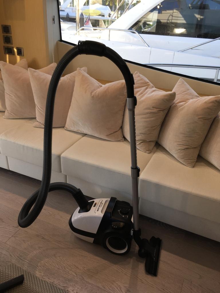 Soniclean WhisperJet C2 Canister Vacuum Cleaner - Ultra-Quiet Operation - U15 ULPA Filtration - Designed in Germany customer photo 1