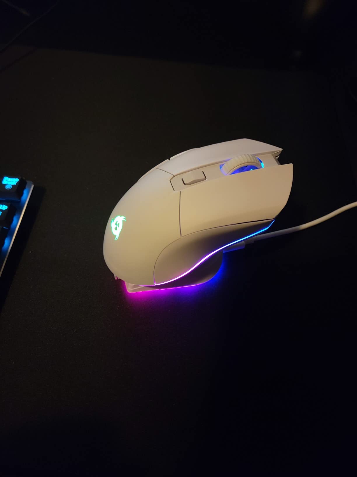 KLIM Blaze Pro Rechargeable Wireless Gaming Mouse with Charging Dock RGB - New Version - High-Precision Sensor and Long-Lasting Battery - Up to 6000 DPI - Great PC Gaming Mouse Wireless customer photo 1