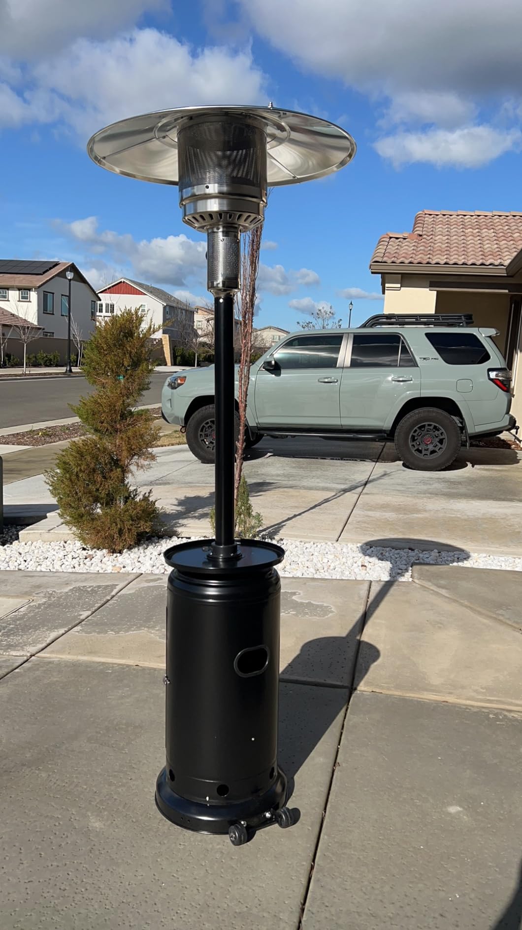 Giantex Patio Heaters for Outdoor Use, 48,000 BTU Propane Outdoor Heaters with Wheels, Outdoor Heat Lamp with Tip-over Protection & CSA Certified for Commercial and Household (Bronze) customer photo 1