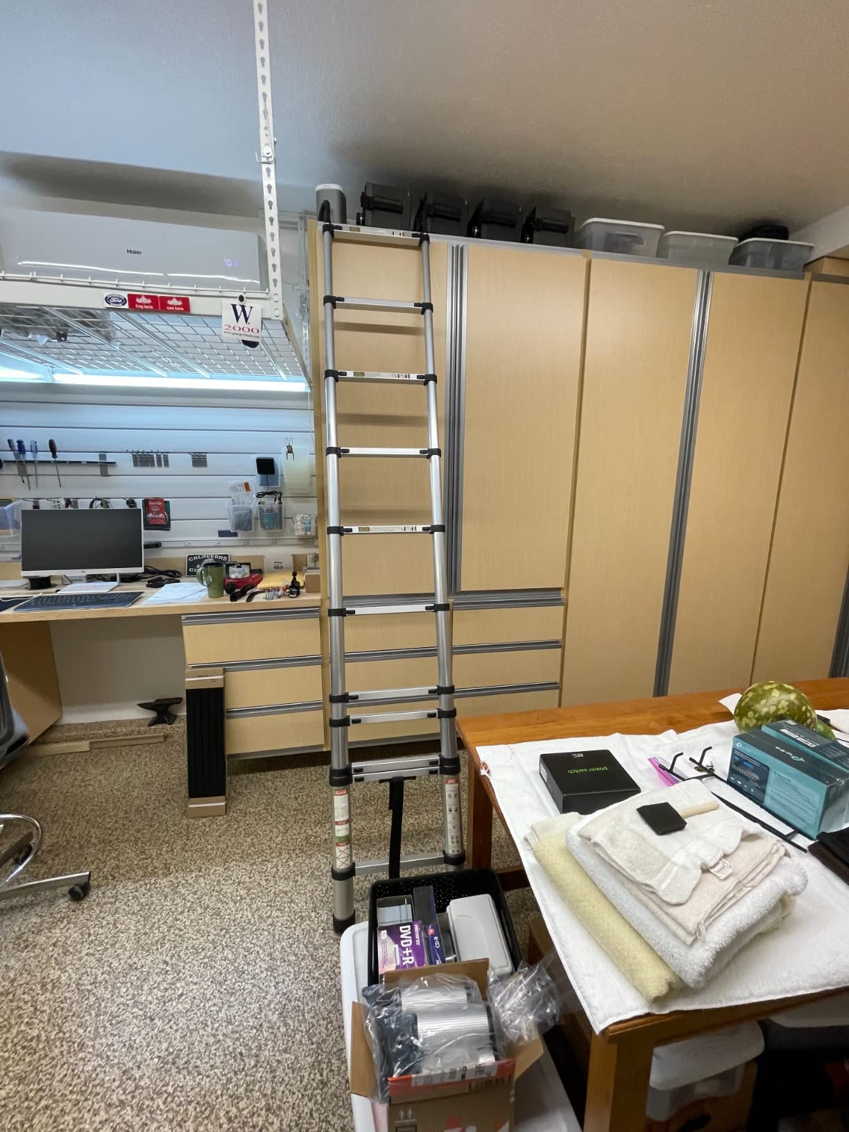 RIKADE Telescoping Ladder, 12.5 FT Aluminum Lightweight Collapsible Ladder with Detachable Top Hooks, 330 lbs Max Load, Extension Ladder for RV, Roof and Construction, Aluminum customer photo 1