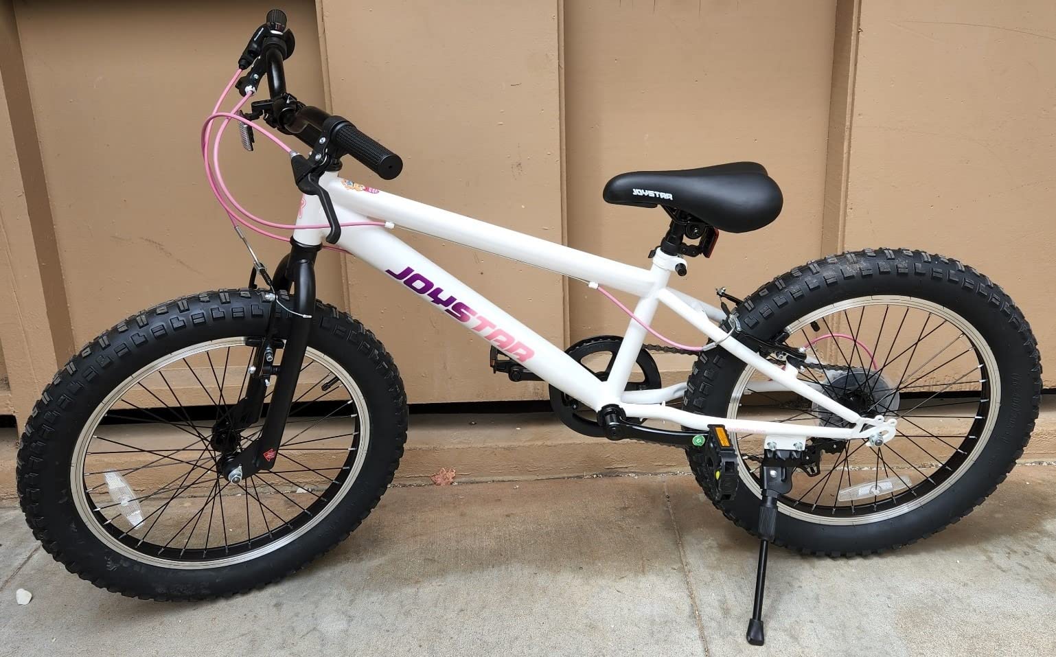 JOYSTAR 20 Inch Mountain Bike for Kids Ages 7-10 Year Old, 3-Inch Wide Knobby Tires, 7 Speed Drivetrain, Disc Brakes, Fat Tire Kids Bicycles for Boys Girls customer photo 1