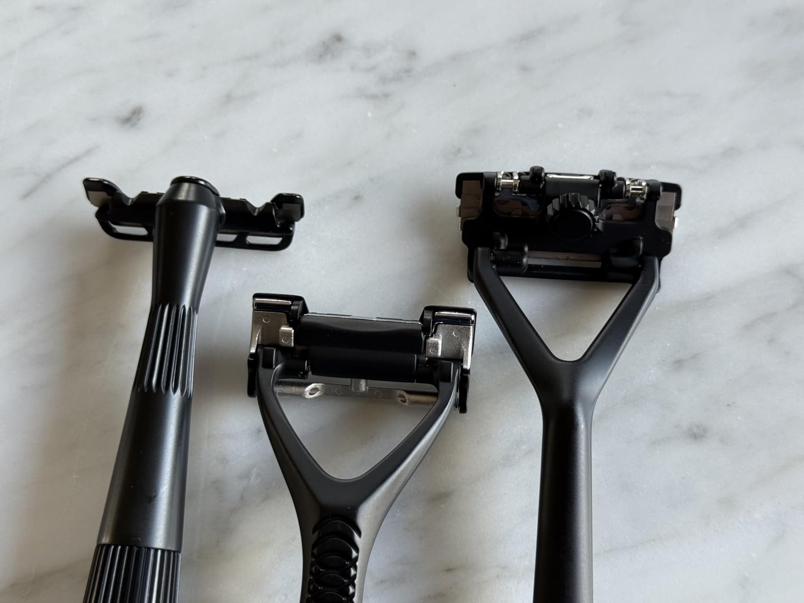 Leaf Shave Twig Razor - All-Metal Single Blade Razor, 5 Blades - Black customer photo 2