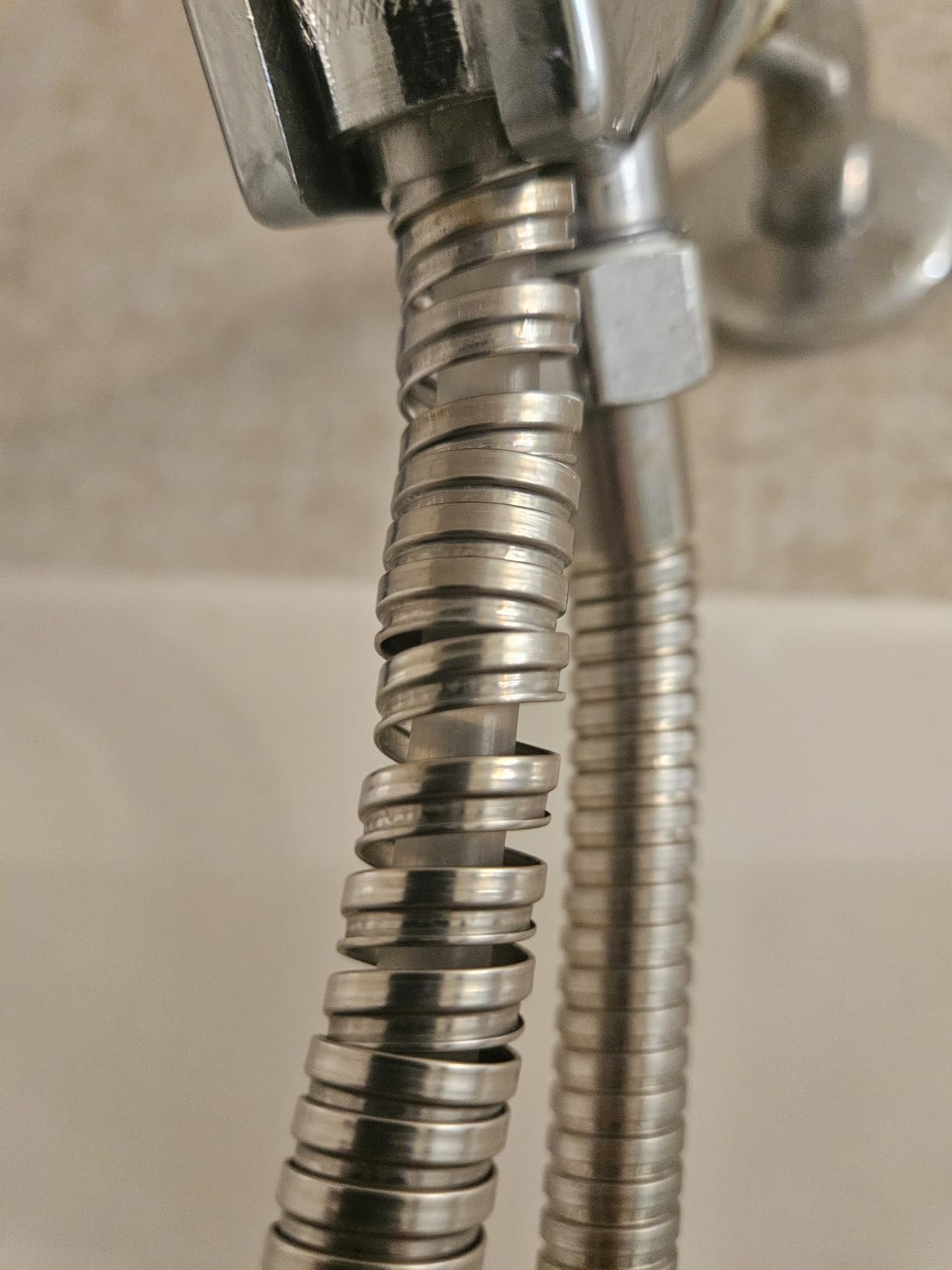 Vacto LED Handheld Shower Head Set with Filtration, Automatic 7-color Changing Shower Head Kit, High Pressure Handheld Shower Head with Hose and Bracket, Water Saving Showerheads with Filtration Beads customer photo 1