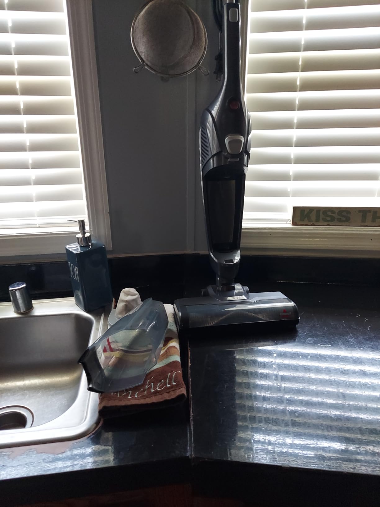 Bissell® Featherweight™ PowerBrush Vacuum, 2773A customer photo 2