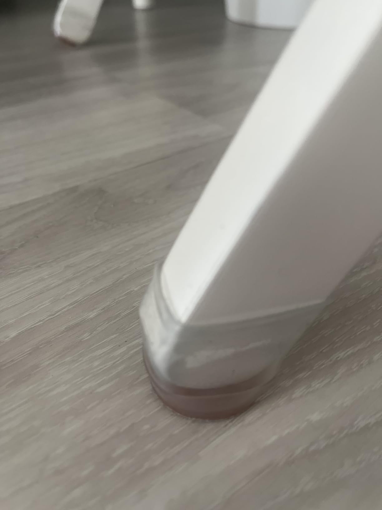 VIUME 24 Pcs Chair Leg Floor Protectors for Hardwood Floors Round customer photo 1