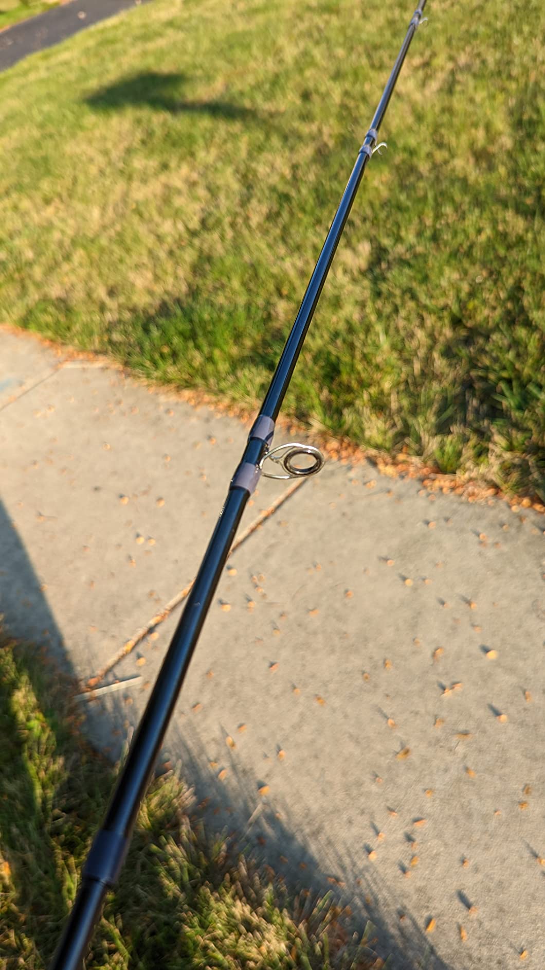 Sougayilang Fly Fishing Rod, Lightweight Ultra-Portable 4 Pieces Graphite Fly Rod for Complete Starter 5/6wt, 7/8wt Rod for Traveling customer photo 2