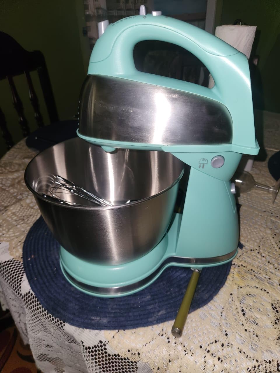 Hamilton Beach Classic Electric 4 Qt Stand Mixer & Hand Mixer With 6 Speeds | 2-in-1 Versatility | QuickBurst For Added Power | 290 Watts Peak Power | Built-In Bowl Rest | Aqua Blue customer photo 1