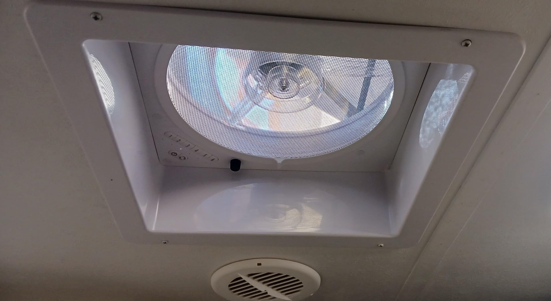 RV Roof Vent Fan 6-Speed-Reversible customer photo 1