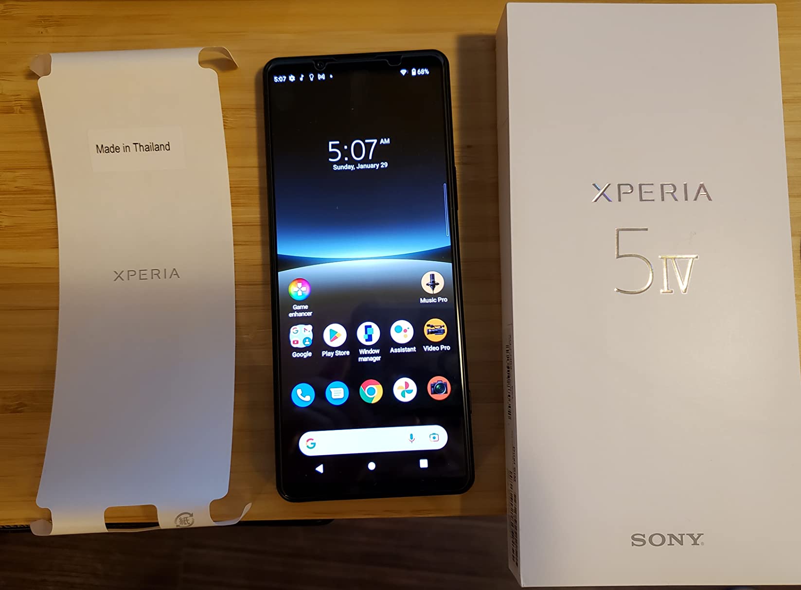 Xperia 5 IV 128GB Factory Unlocked Smartphone [U.S. Official w/Warranty], Black customer photo 1