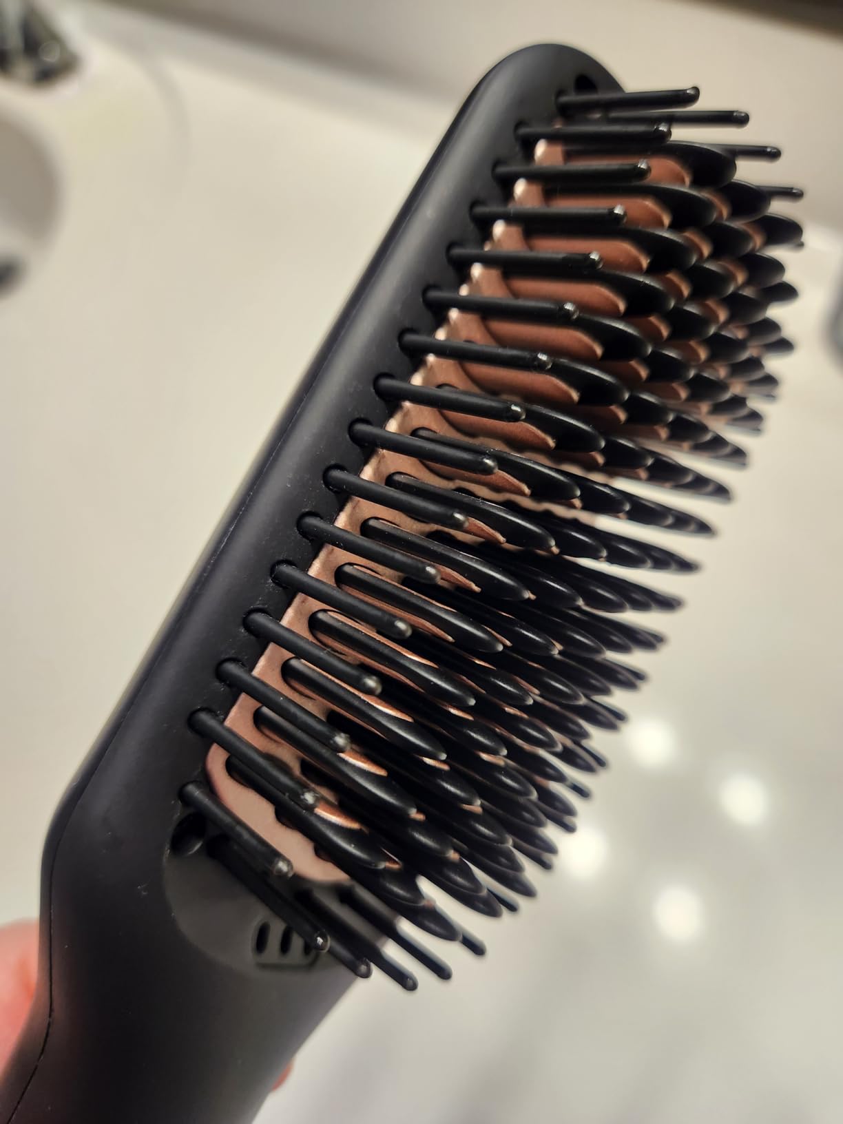 MEGAWISE Ceramic Ionic Hair Straightener Brush, 20s Heat, Dual Voltage customer photo 2