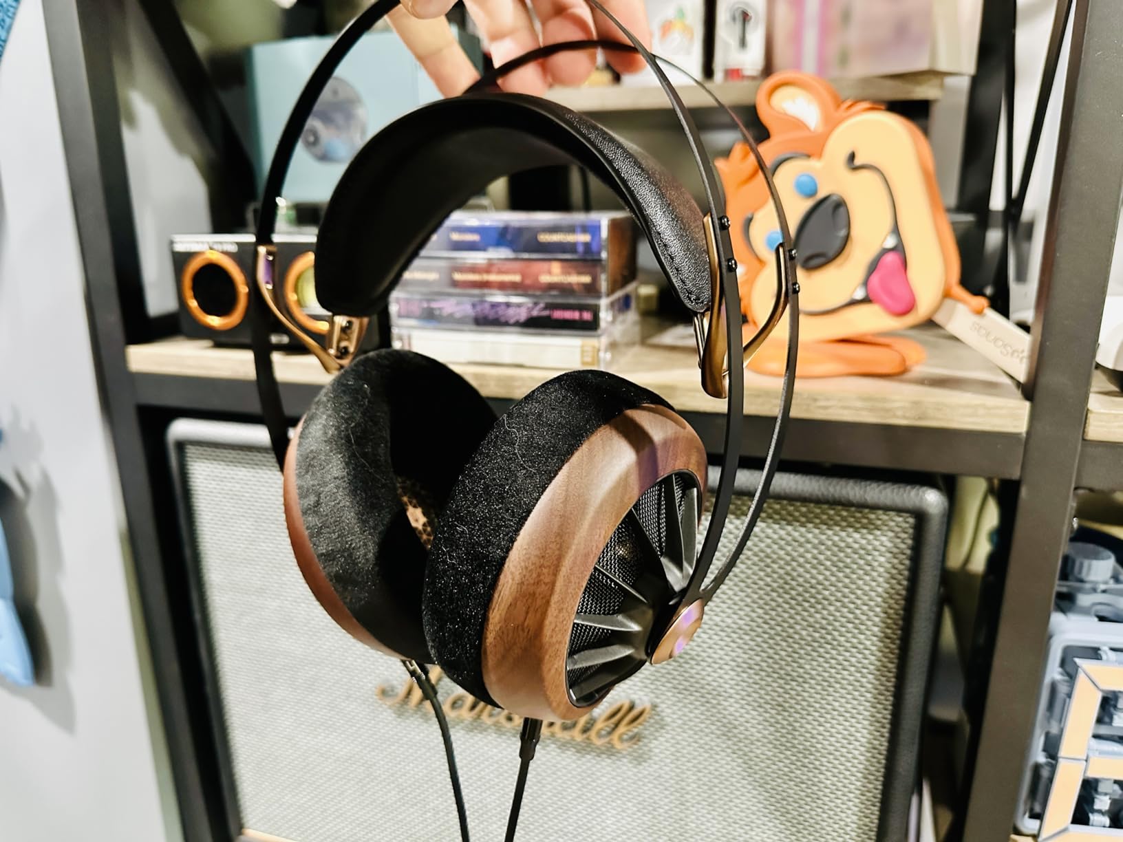 MEZE AUDIO 109 PRO | Wired Over-The-Ear Walnut Wood Audiophile Open-Back Headphones | 50mm Dynamic Drivers | Low Impedance 40 Ohms | Cables and Carrying Pouch Included | 2-Year Warranty customer photo 1