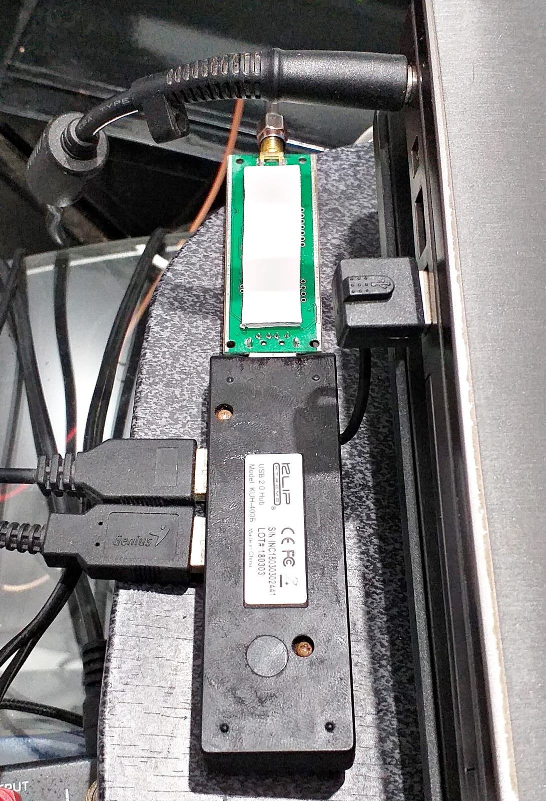 RTL-SDR Blog V3 R860 RTL2832U 1PPM TCXO SMA Software Defined Radio (Dongle Only) (Black) customer photo 1