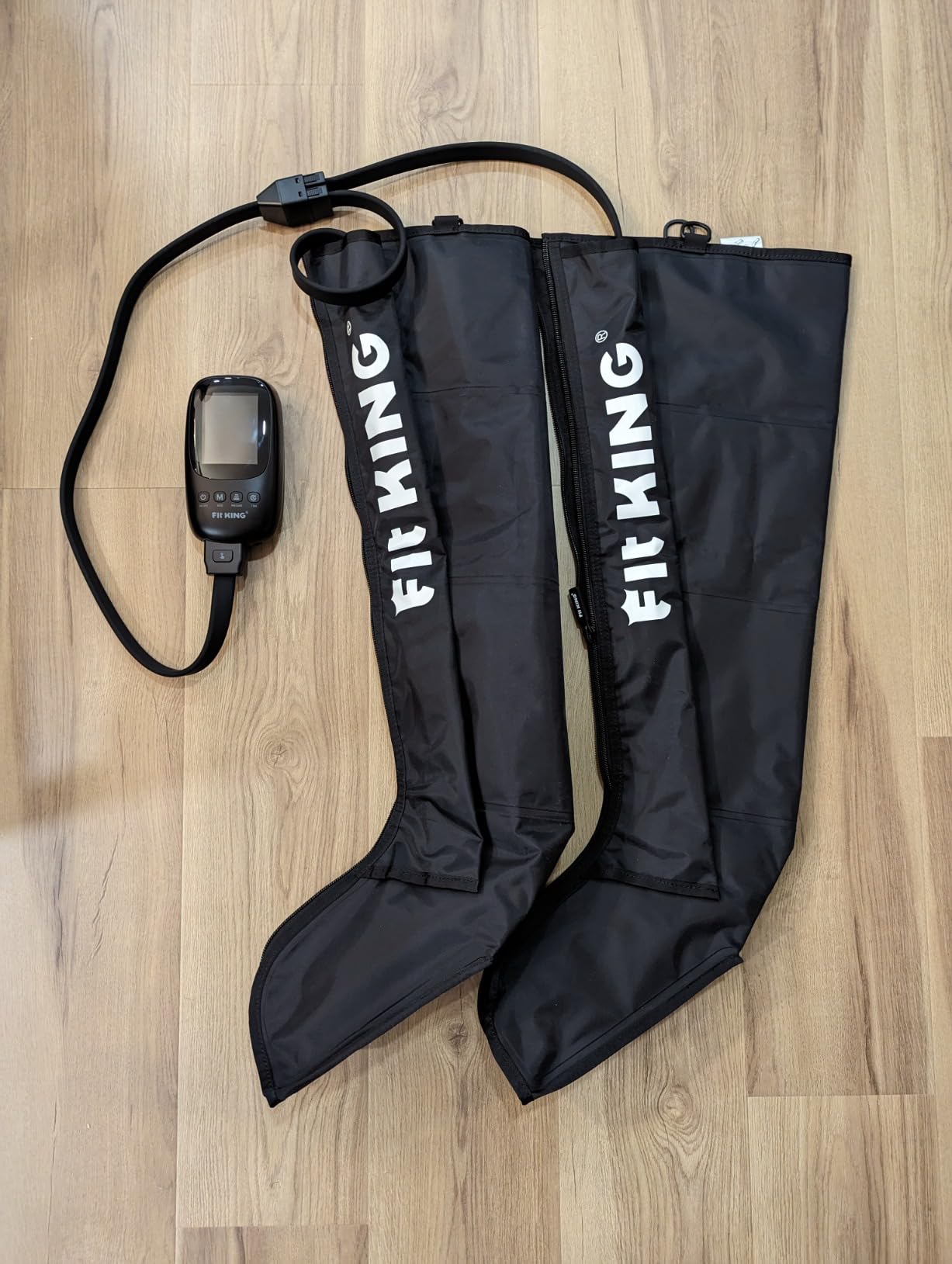 FIT KING Air Compression Recovery System, Full Leg Massager Boots (Small) customer photo 1