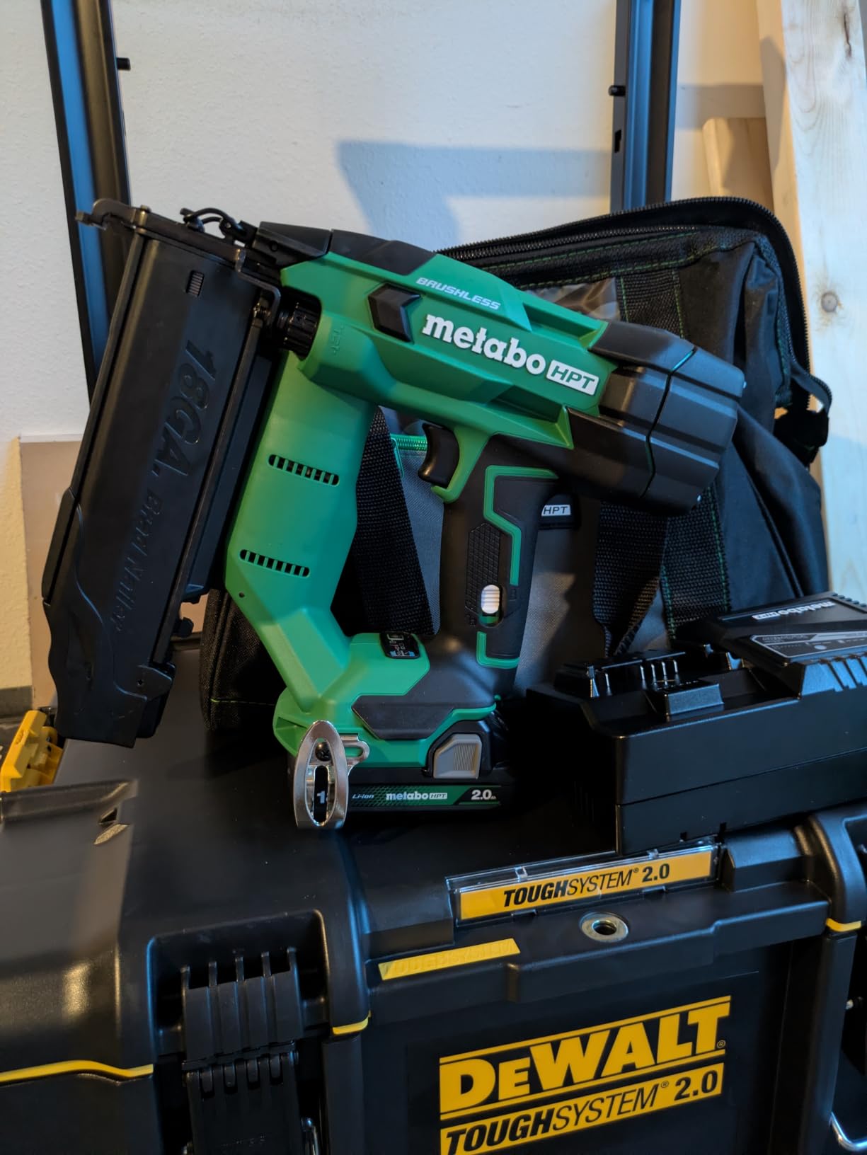 Metabo HPT 18 Gauge Brushless Cordless Brad Nailer Kit, NT1850DFT | 2.0Ah Lithium Ion Battery Included, Drives 5/8 to 2 Inch Nails, Compact Design, MultiVolt Compatible customer photo 1