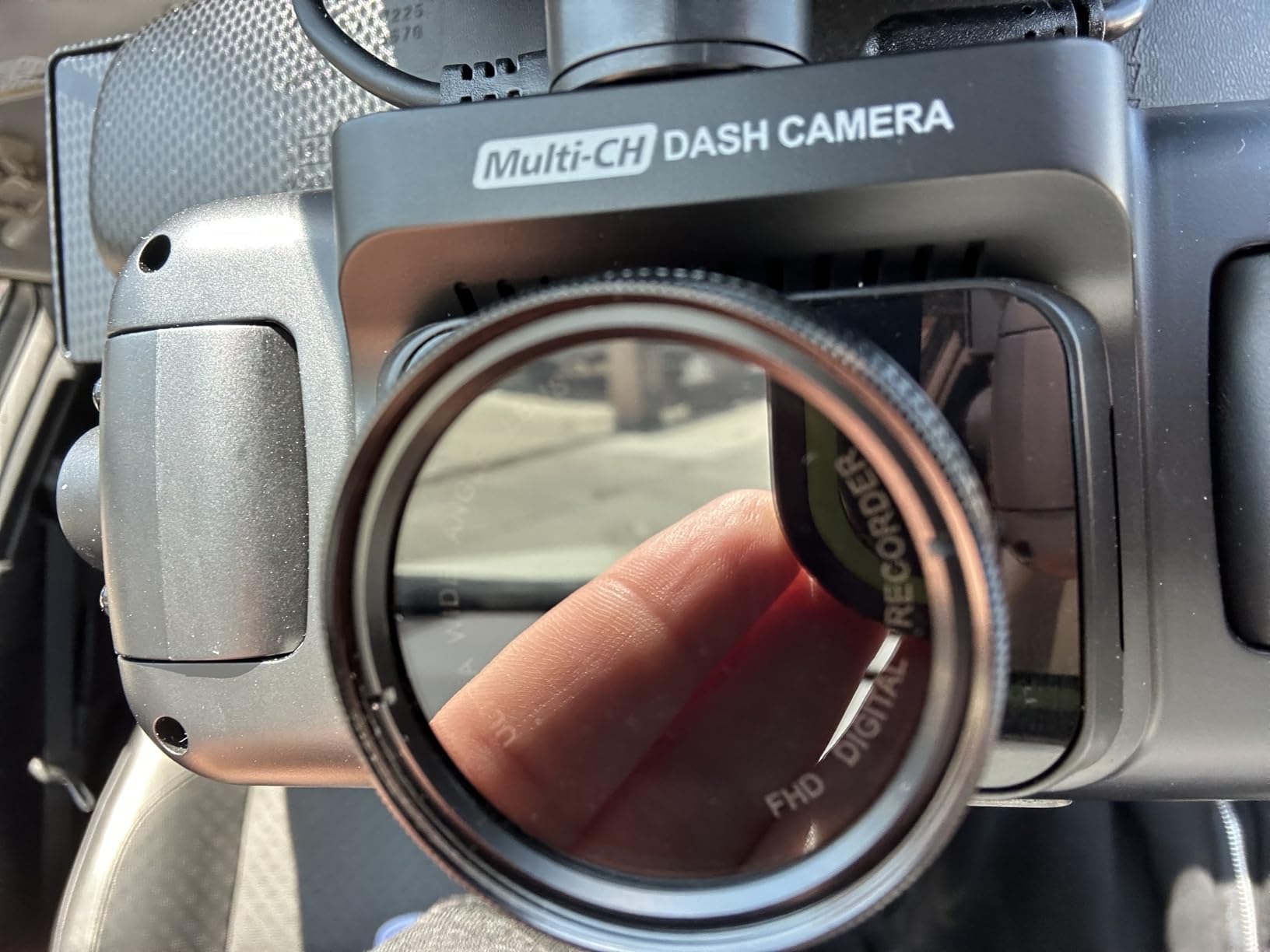 RexingUSA R4-4 Channel Dash Cam W/All Around 1080p Resolution, Wi-Fi, GPS, IR Night Vision, Parking Mode, Collision Detection, Type-C Port customer photo 2