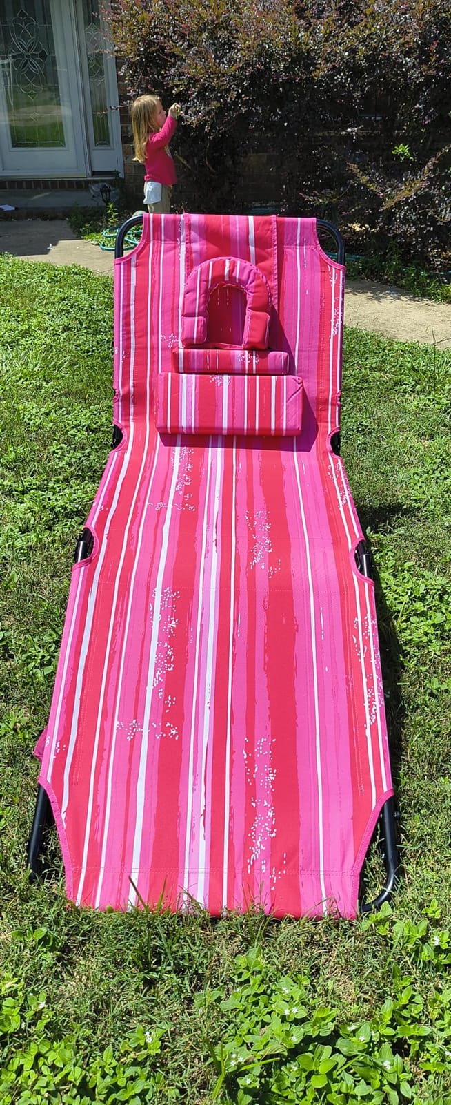 GYMAX Tanning Chair, 330lbs Beach Lounge Chair with Face Hole customer photo 1