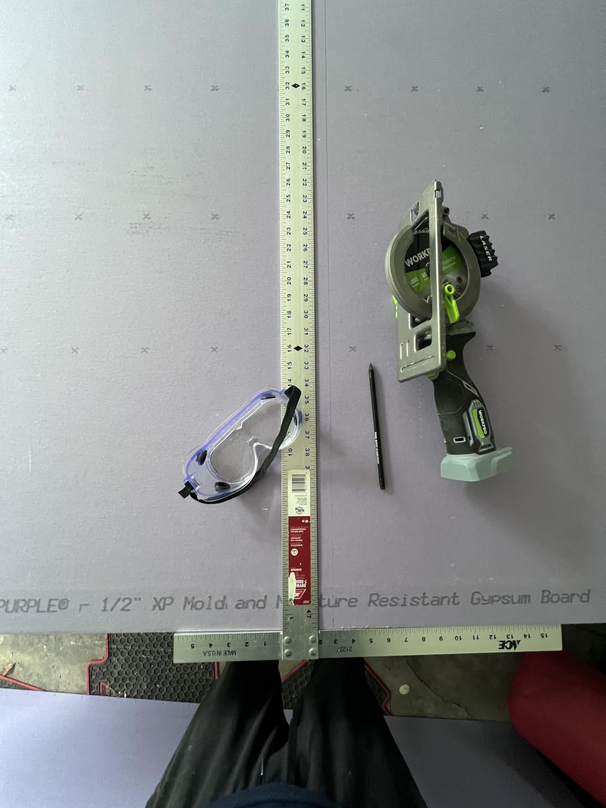 WORKPRO 20V 4-1/2
