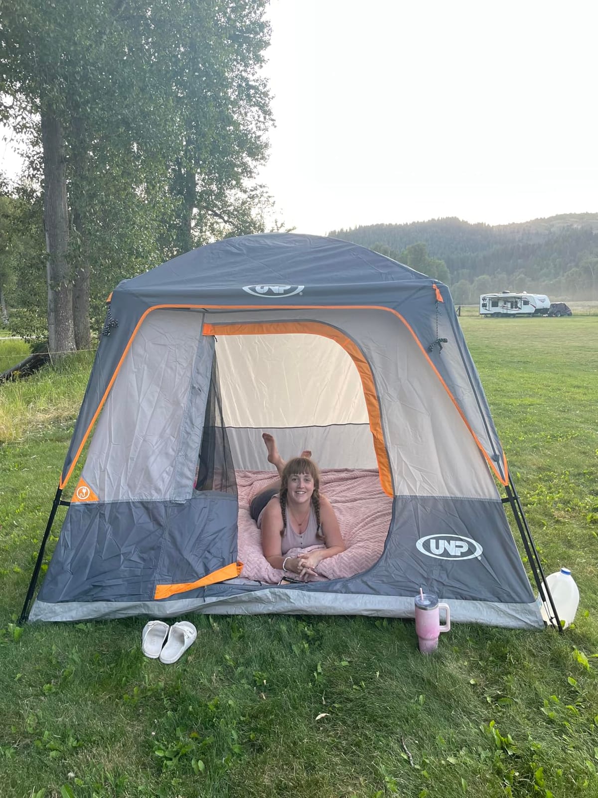 UNP 2/4/6/8 Person Tent, Portable Cabin Tent, Camping Tent 4-Person Easy Set Up, Waterproof with Top Rainfly for Outdoor Camping/Hiking customer photo 1