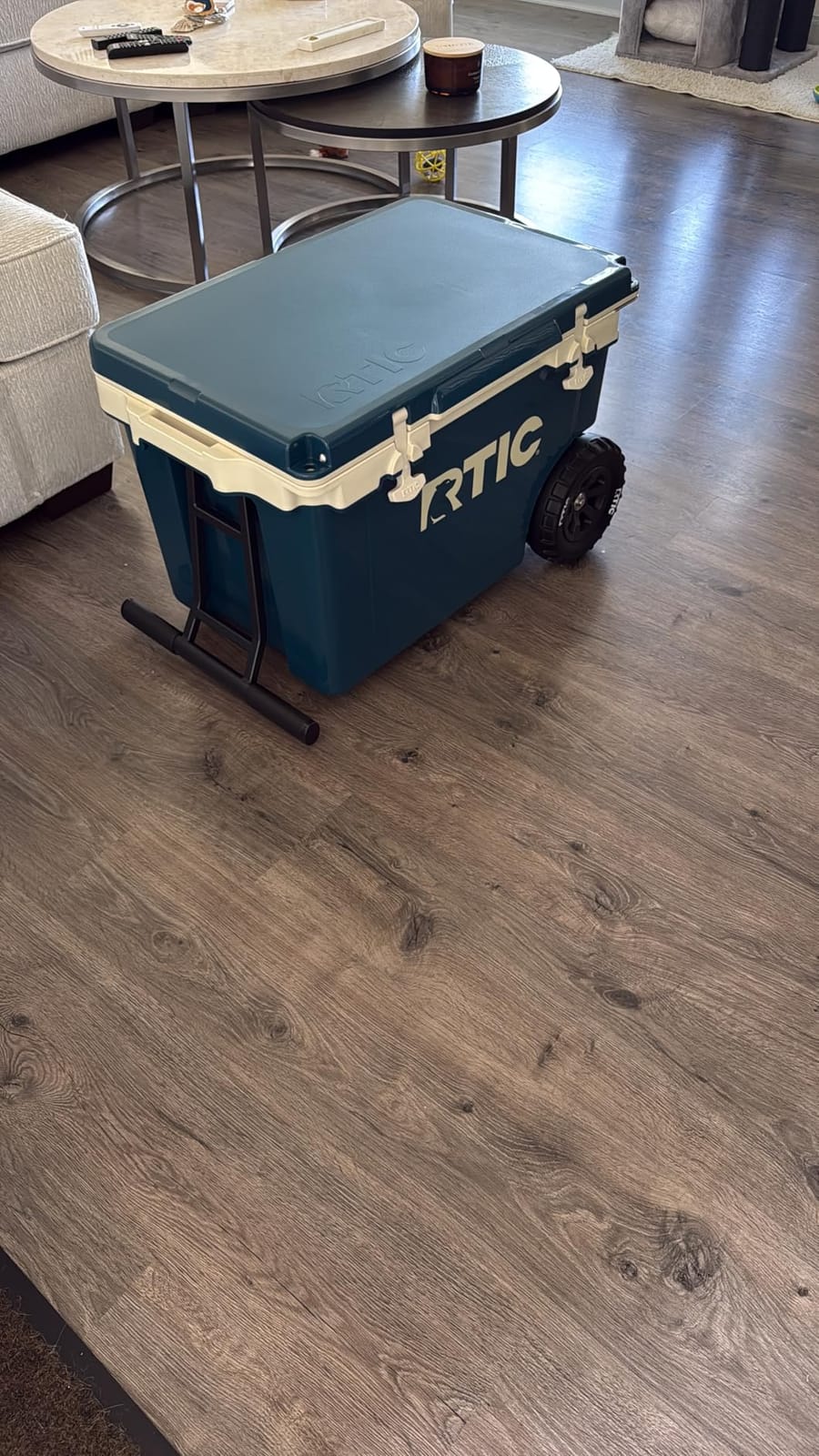 RTIC 52 QT Ultra-Light Wheeled Hard Cooler customer photo 1