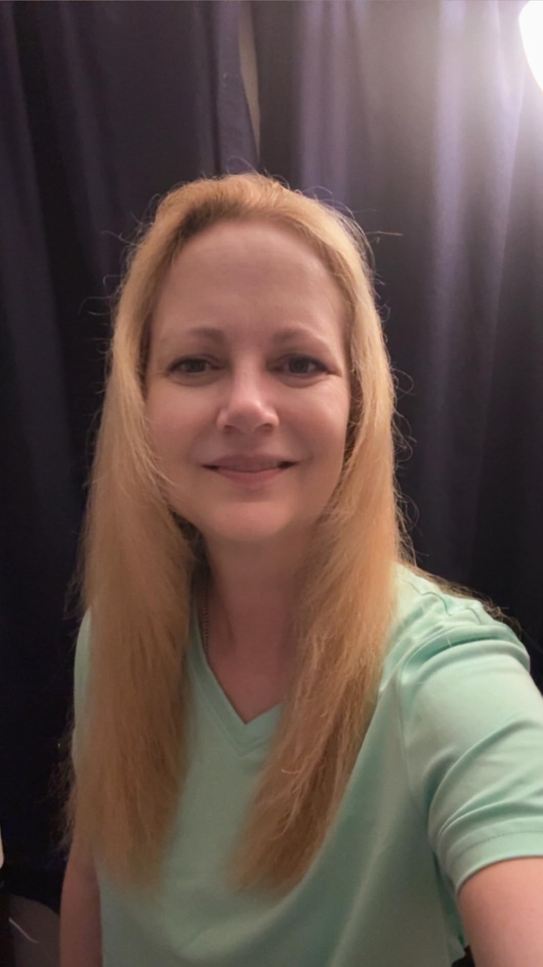 T3 AireBrush One Step Smoothing and Volumizing Hair Blow Dryer Brush, for Fast Drying and Styling with Multiple Heat and Speed Settings, Ceramic and Cool Shot customer photo 1