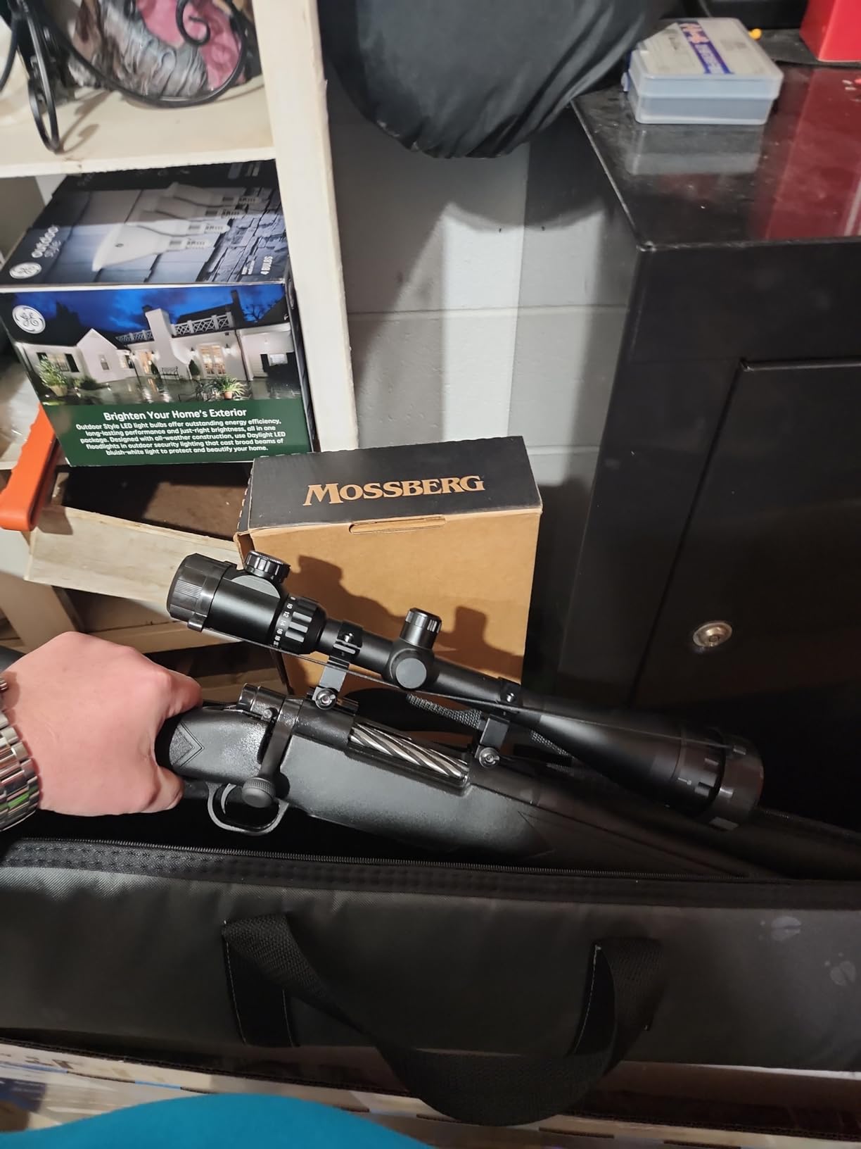 UUQ 6-24x50 AO Rifle Scope Includes Blue/Green Lens with 20mm/11mm Mount-for Hunting,Shotguns,and High-Powered,Long-Range Shooting with Rimfire,and Air Guns.Includes Illuminated Red/Green Reticle customer photo 1