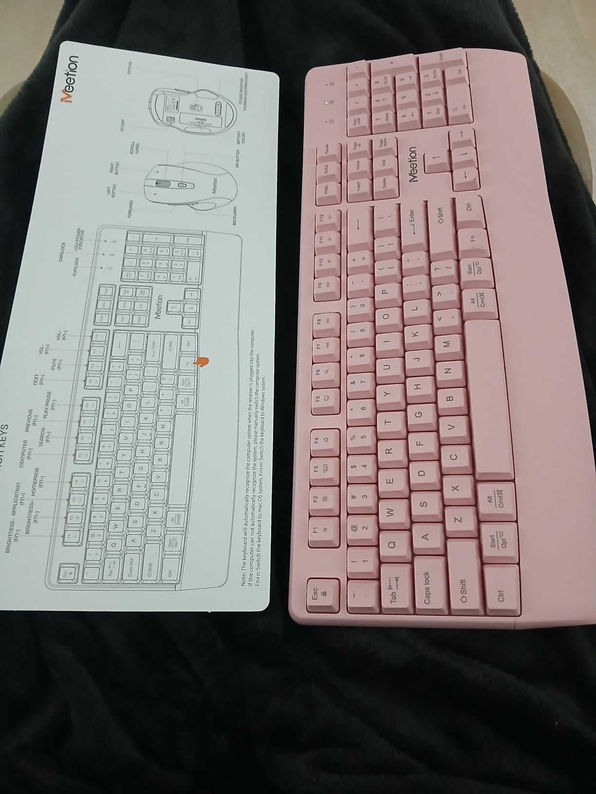 MEETION Wireless Keyboard and Mouse Combo, Full-Size with Wrist Rest, Pink customer photo 2