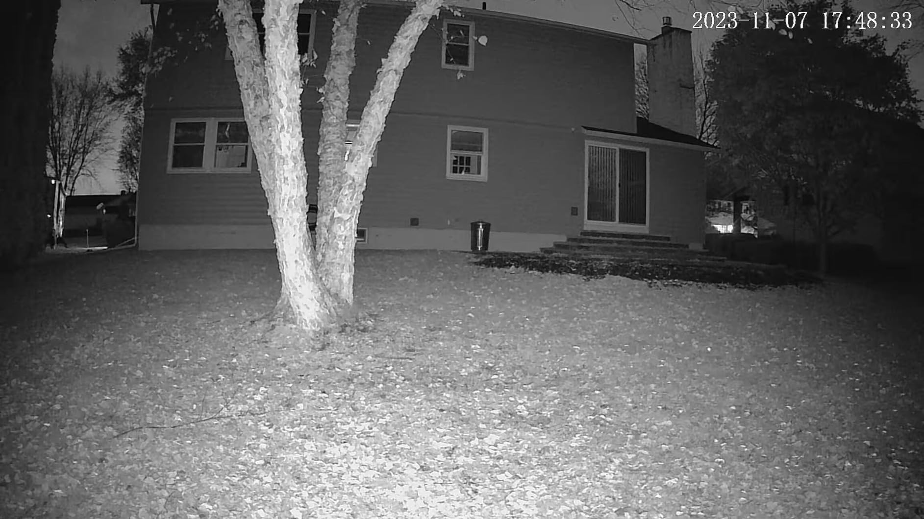 Cinnado 2K Outdoor Cameras for Home Security Solar Powered White B6 4 Pack customer photo 1