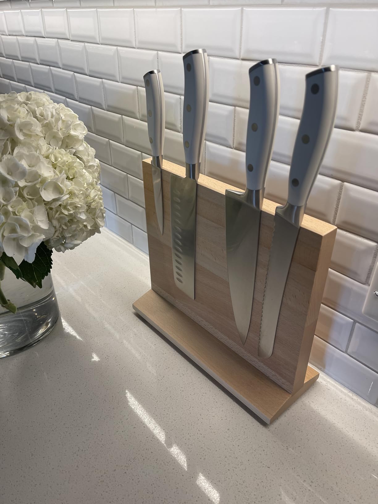 Sur La Table Kitchen Essentials 5 Piece German Steel Blade w/Triple Riveted Handle Set on Beechwood Magnetic Block - Linen White customer photo 1